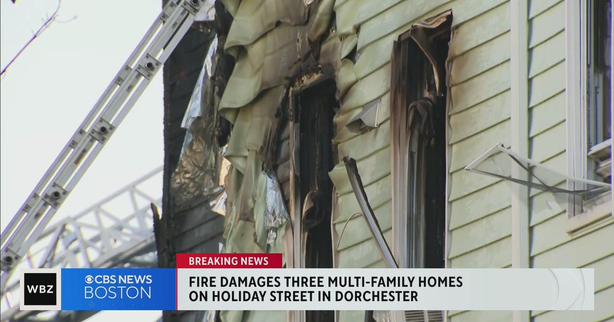 Fire damages 3 multi-family homes in Dorchester - CBS Boston