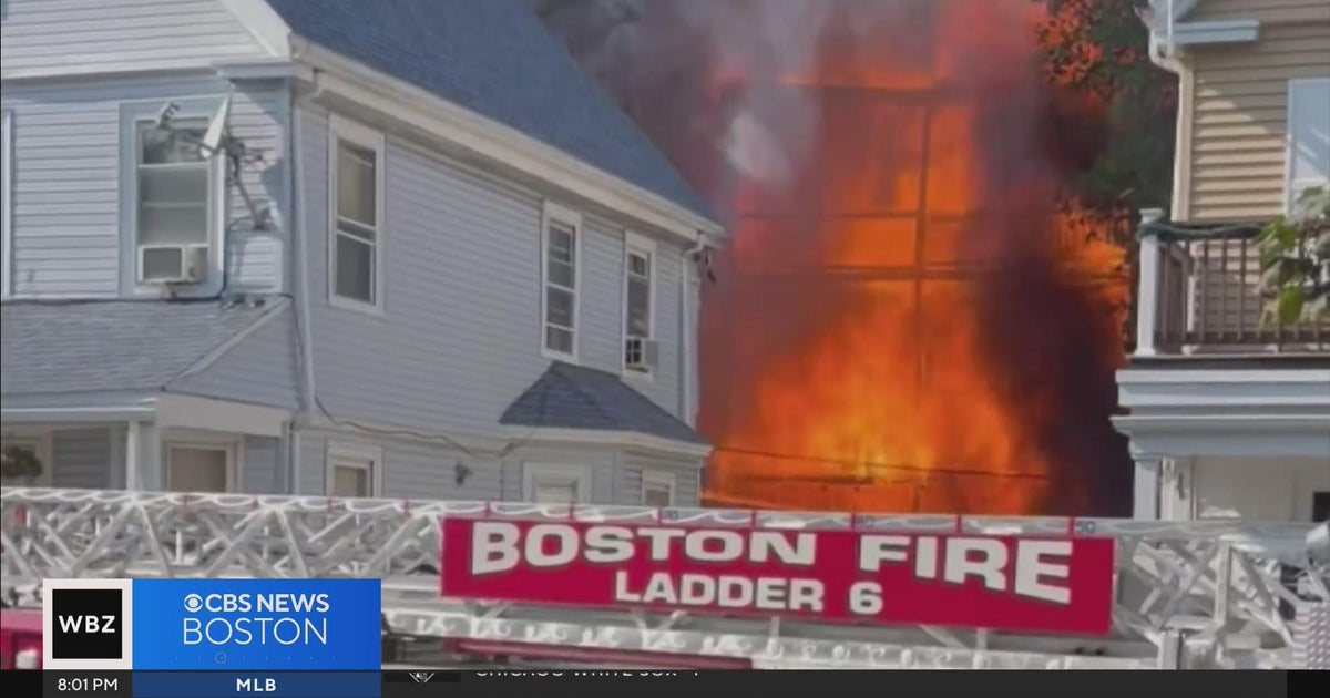 Fire damages 5 multi-family homes in Dorchester - CBS Boston
