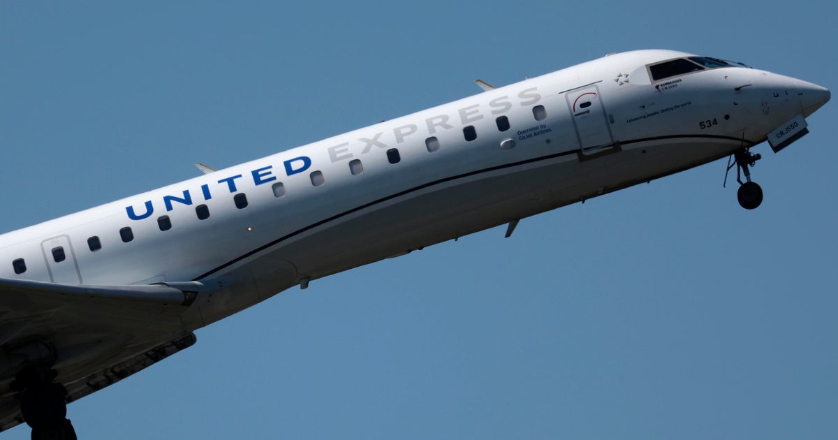 Flight attendants sue United Airlines for discrimination on Dodgers charter flights Flight attendants sue United Airlines for discrimination on Dodgers charter flights