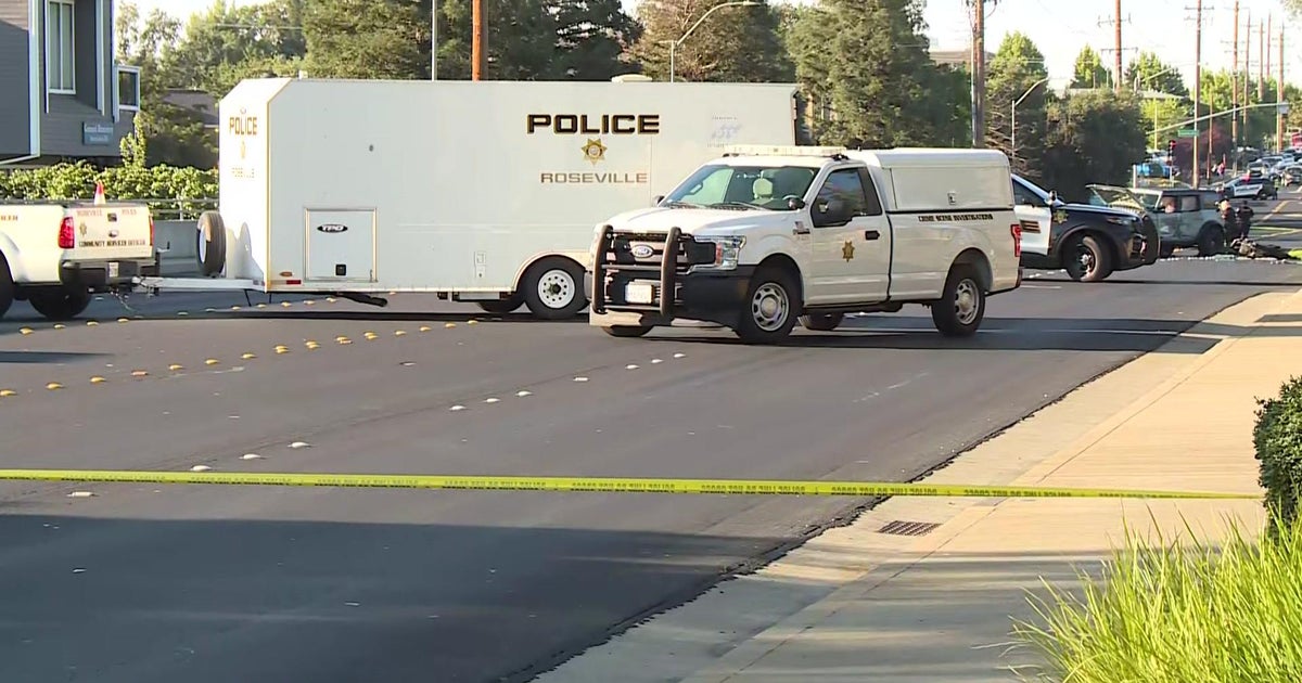 Police: Motorcyclist killed in crash on Sunrise Avenue in Roseville