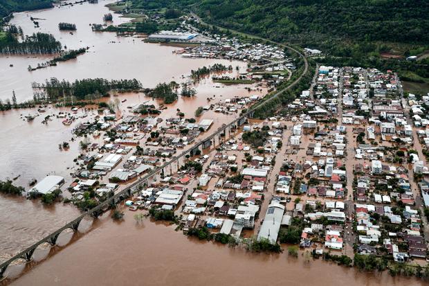 At least 21 killed, thousands displaced by Brazil cyclone
