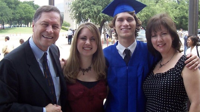 thumbnail-2005-graduation-with-family-2.jpg 