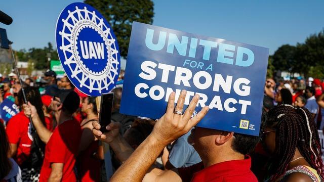cbsn-fusion-why-united-auto-workers-union-possible-strike-thumbnail-2273243-640x360.jpg 