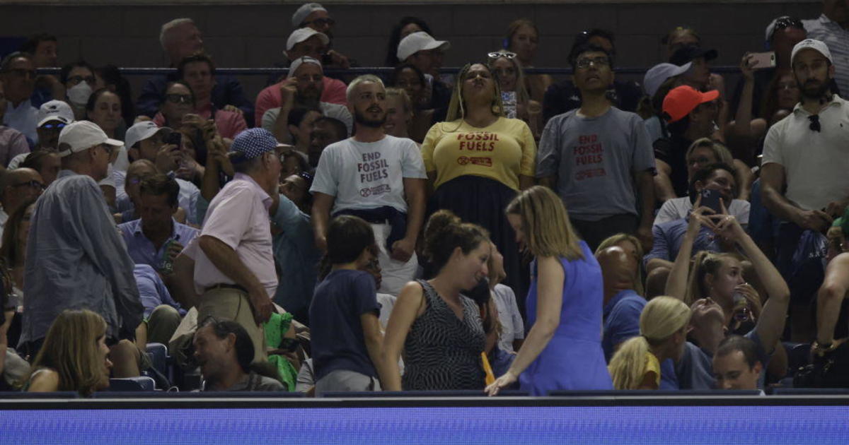 Women’s US Open semifinal delayed due to environmental protests