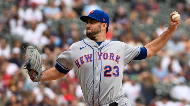 David Peterson #23 of the New York Mets pitches in the first inning of the game against the Minnesota Twins at Target Field on September 9, 2023 in Minneapolis, Minnesota. 
