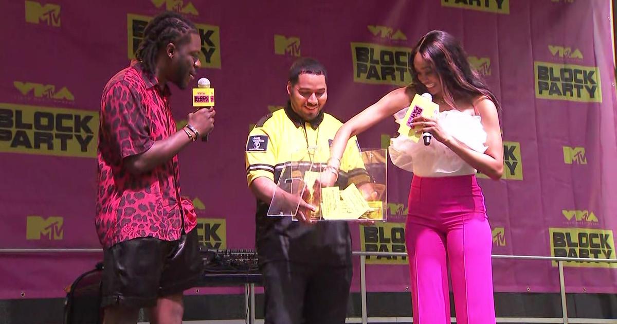 MTV hosts VMA Block Party in Lower Manhattan CBS New York