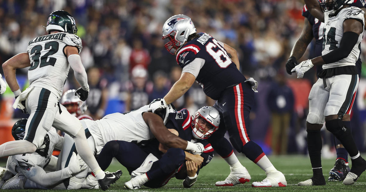 Eagles-Patriots takeaways: Jalen Hurts, offense underwhelming in opener -  CBS Philadelphia