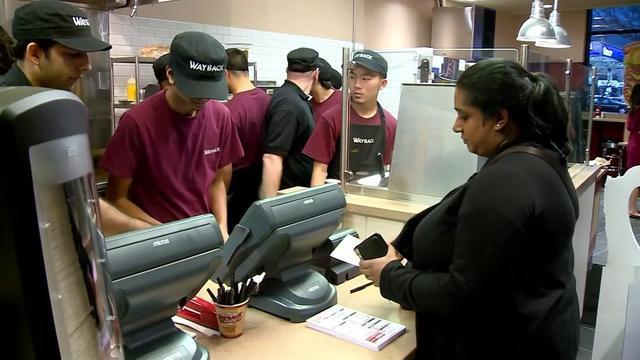 fast-food-minimum-wage-boost.jpg 