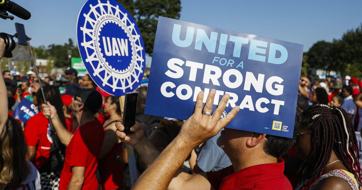 As UAW strike looms, auto workers want 4-day, 32-hour workweek, among other contract demands