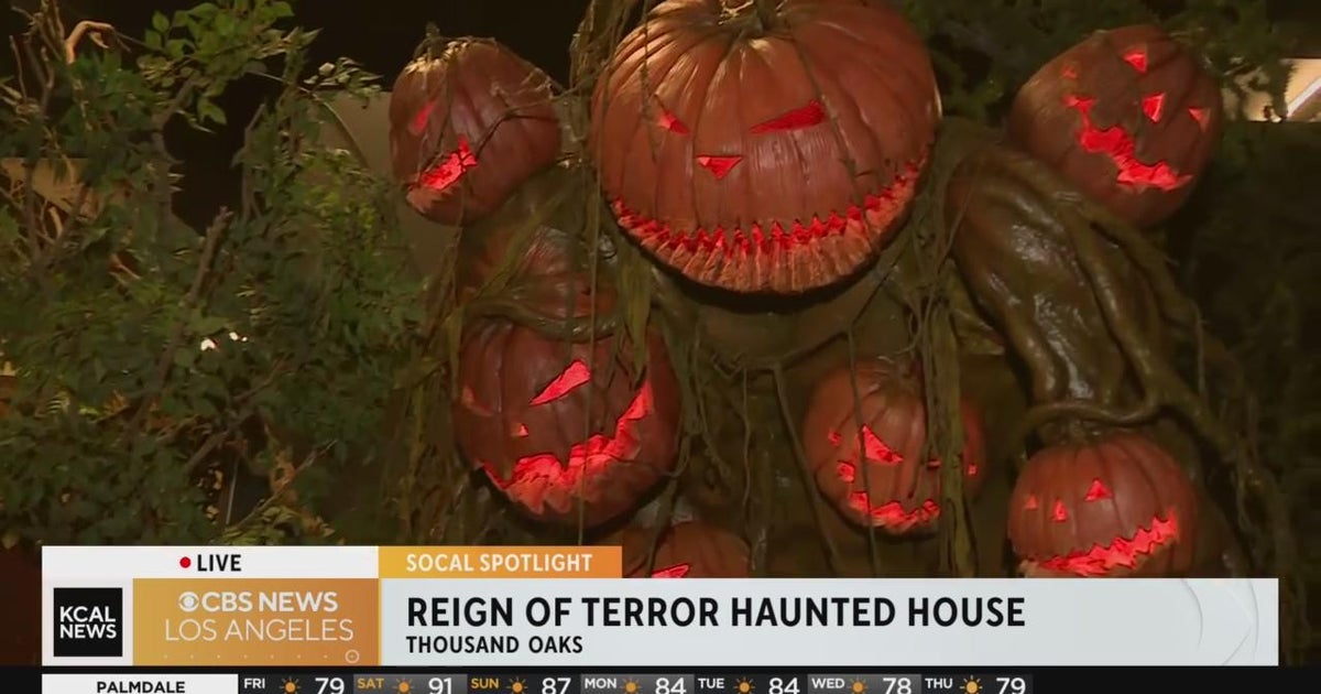 SoCal Spotlight: Exploring 138 haunted rooms at Reign of Terror Haunted ...