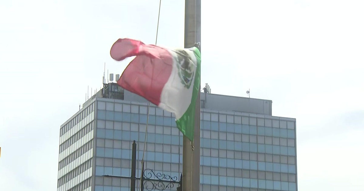 Hispanic Heritage Month kicks off with Mexican Independence Day flag ...