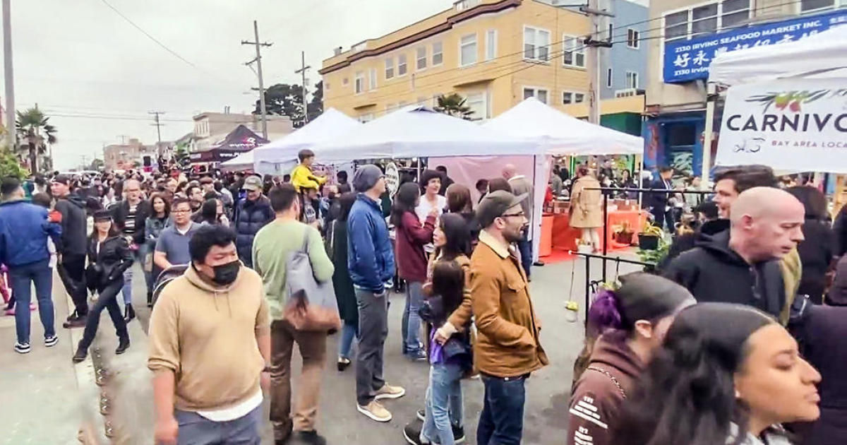 City leaders merchants hail firstever night market in SF Sunset District