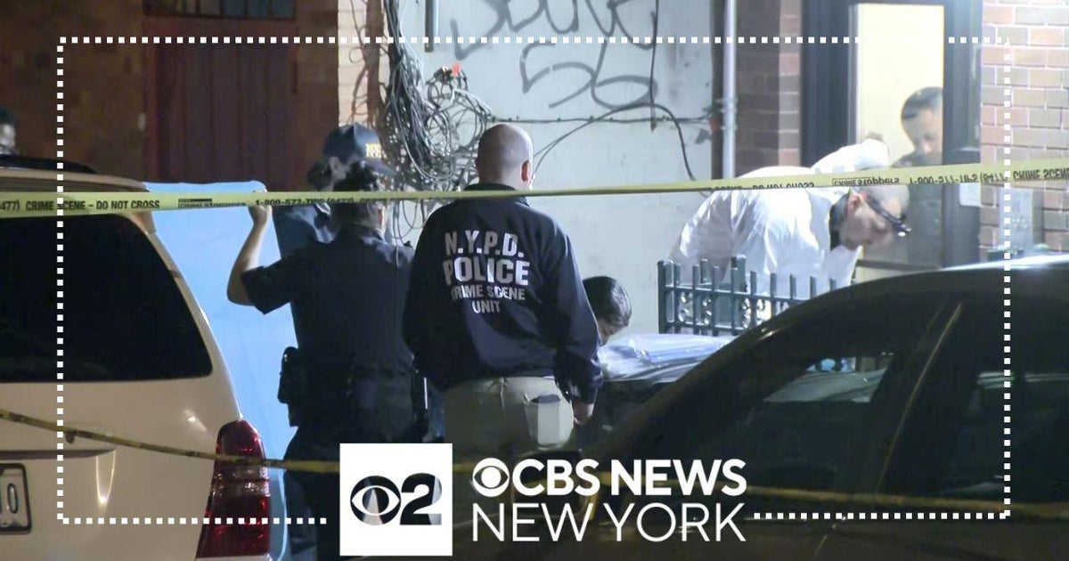 80-year-old man found shot in the head in the Bronx - CBS New York