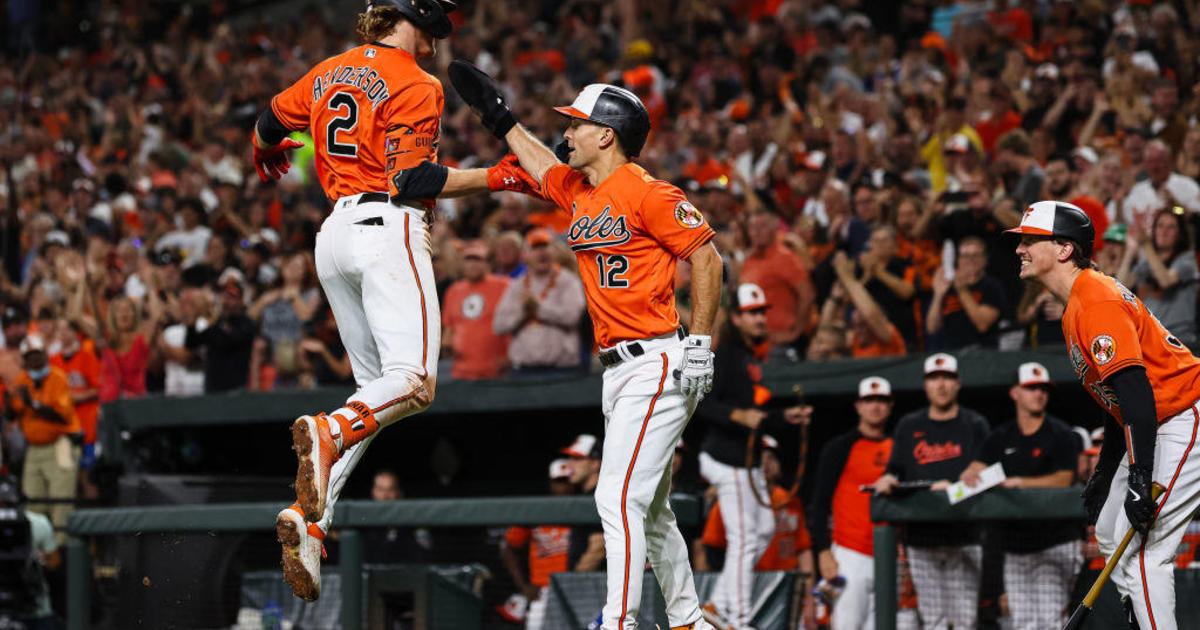 Henderson and Rodriguez help Orioles go a game up on Rays in AL East with  8-0 victory - ABC News