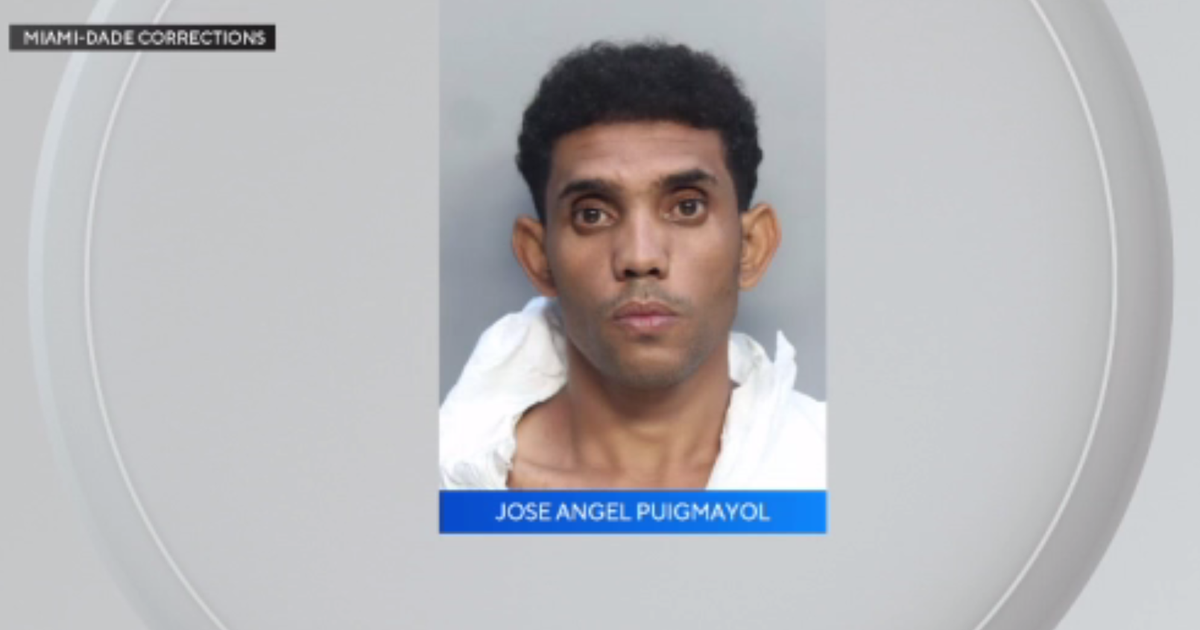 Suspect wearing Halloween mask accused of shooting guy at Hialeah gaming arcade Suspect wearing Halloween mask accused of shooting guy at Hialeah gaming arcade