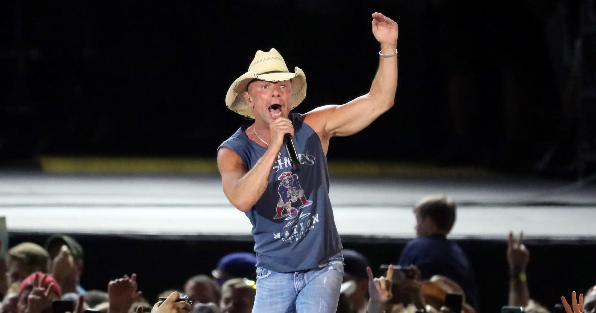 The New England Patriots' Other Star: Kenny Chesney? - WSJ