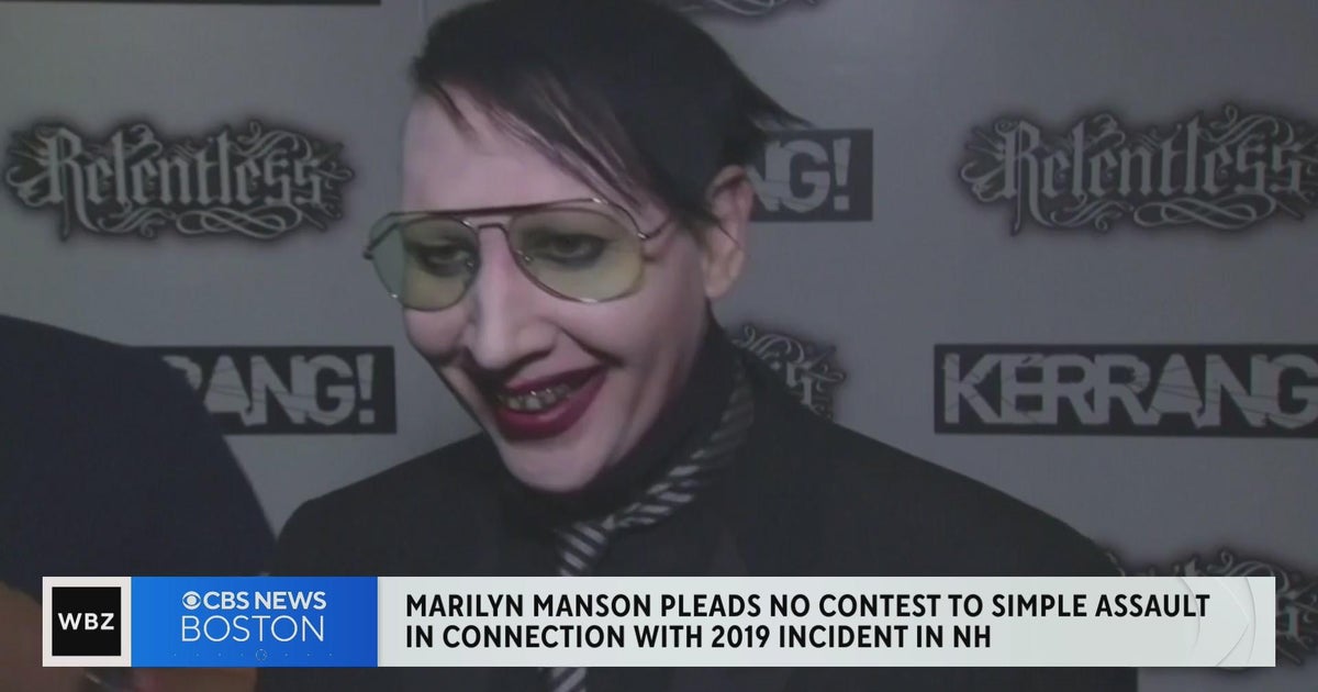 Marilyn Manson gets fine, community service for blowing nose on