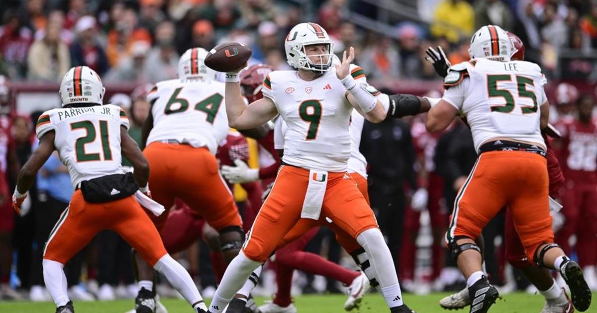 Unbeaten No. 20 Miami routs Temple 41-7 as Tyler Van Dyke throws for 3 TDs