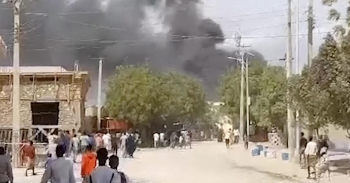 Car bombing at Somali checkpoint kills at least 15, officials say