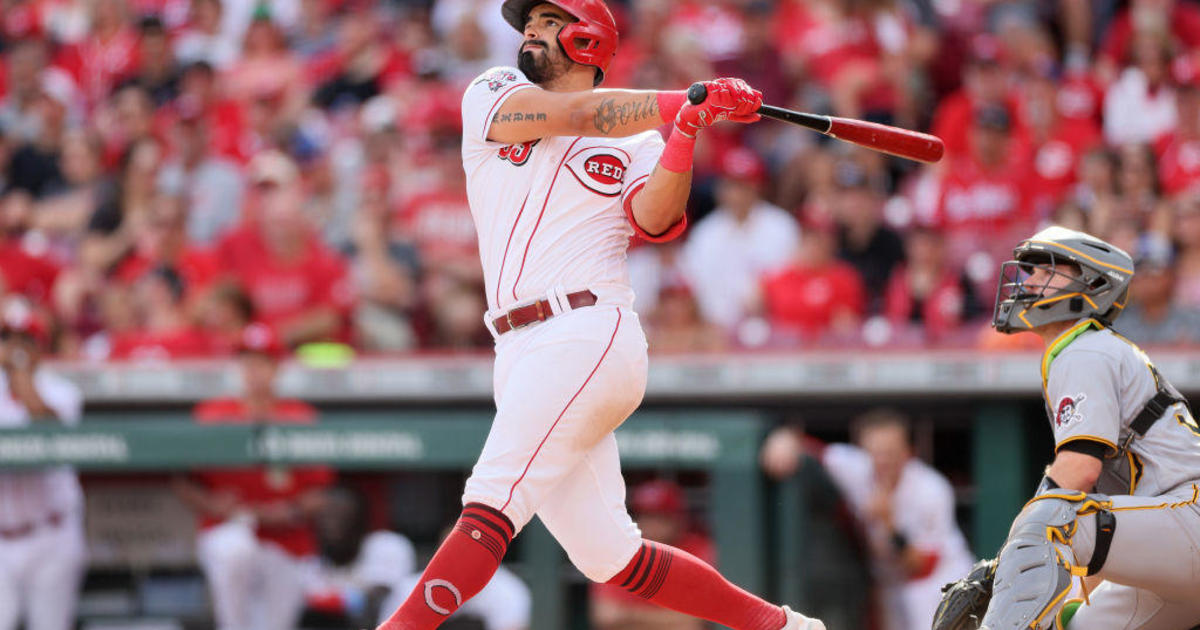 Reds bounce back from meltdown, rally for 4-2 win over Pirates as they  chase NL wild card, Sports