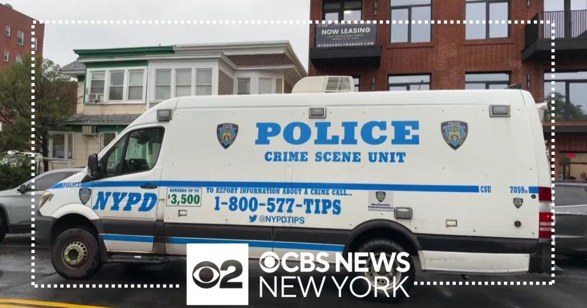 NYPD investigating deaths of woman and teen girl in Brooklyn - CBS New York