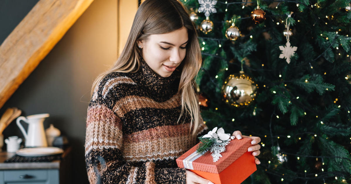 Ideas for Wrapping Beautiful Christmas Gifts - Life as a LEO Wife