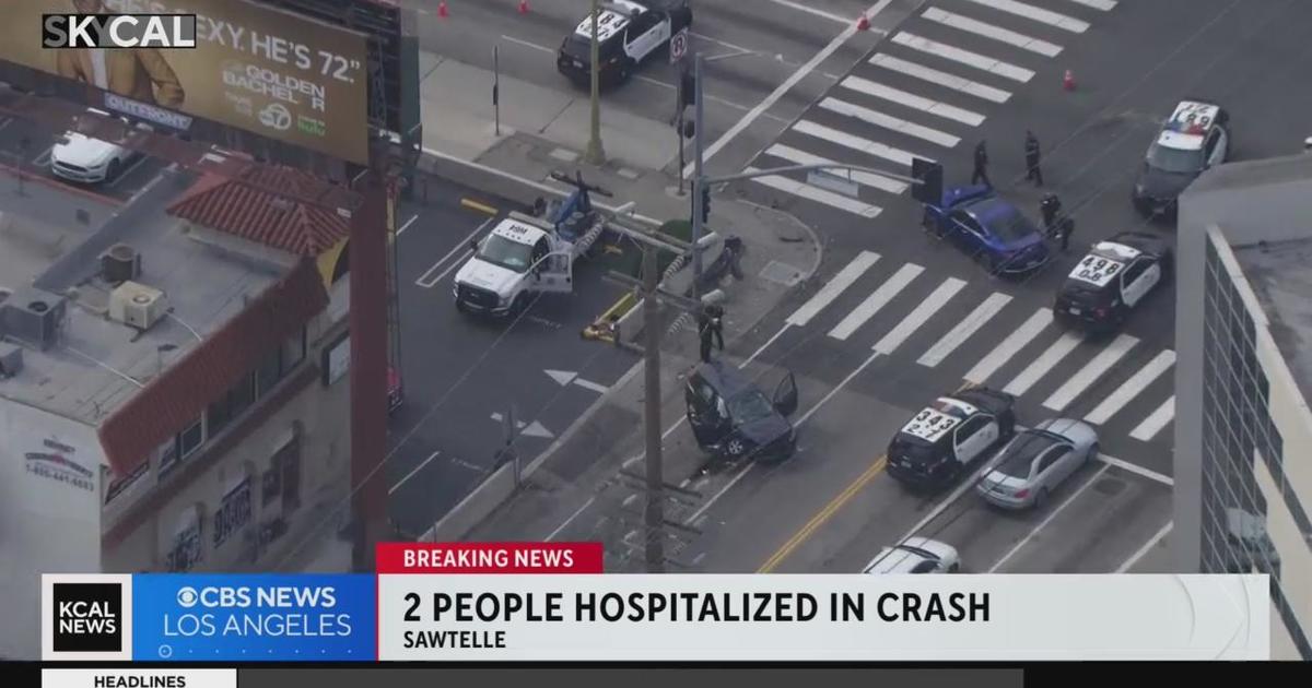 2 Hospitalized After Grisly Crash In Sawtelle Area Cbs Los Angeles