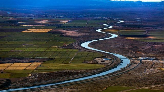 cbsn-fusion-three-states-near-deal-geared-towards-conserving-water-in-colorado-river-thumbnail-2324948-640x360.jpg 