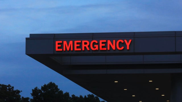 Hospital emergency room entrance sign