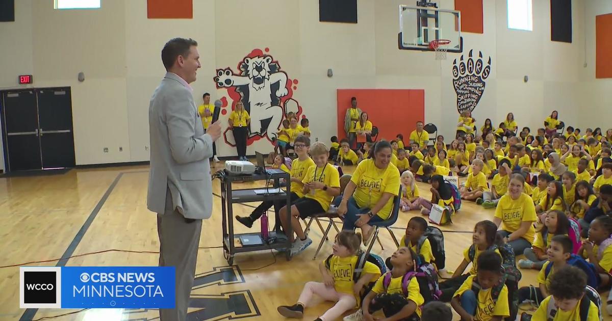 White Bear Lake school organizes surprise for principal CBS Minnesota