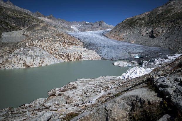 SWITZERLAND-CLIMATE-GLACIERS-MOUNTAINS