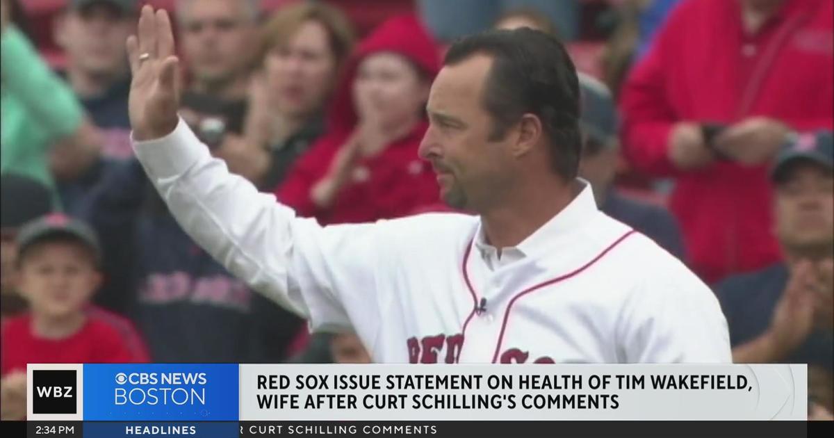 Curt Schilling reveals Tim Wakefield health information without