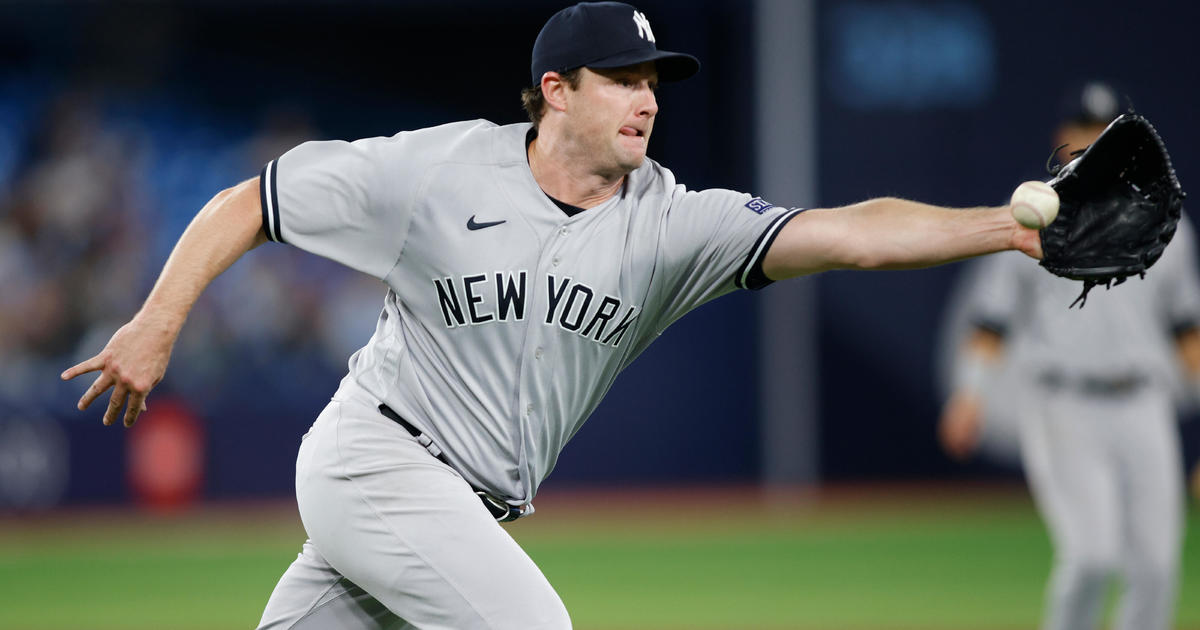 Rodón and Bader lead the Yankees past the Mets 3-1 for a Subway