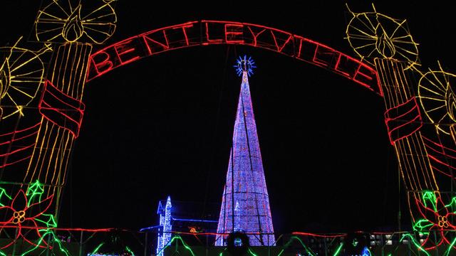 bentleyville-holiday-lights-2.jpg 