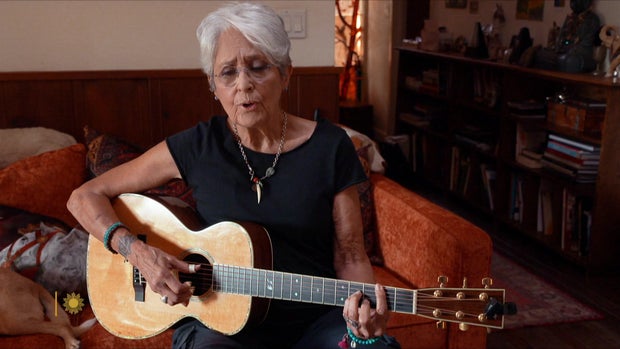 joan-baez-with-guitar.jpg