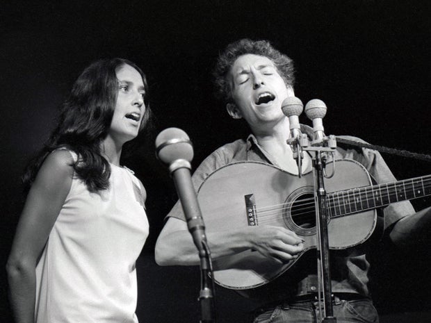 Bob Dylan and Joan Baez at the 1963 Newport Folk Festival