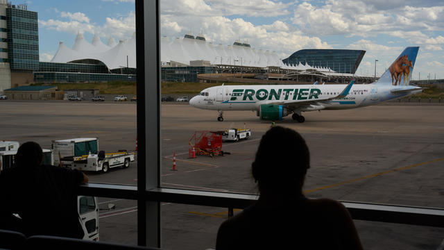 Travelers As Airlines To Hand Passengers $5 Trillion Bill For Greener Travel 