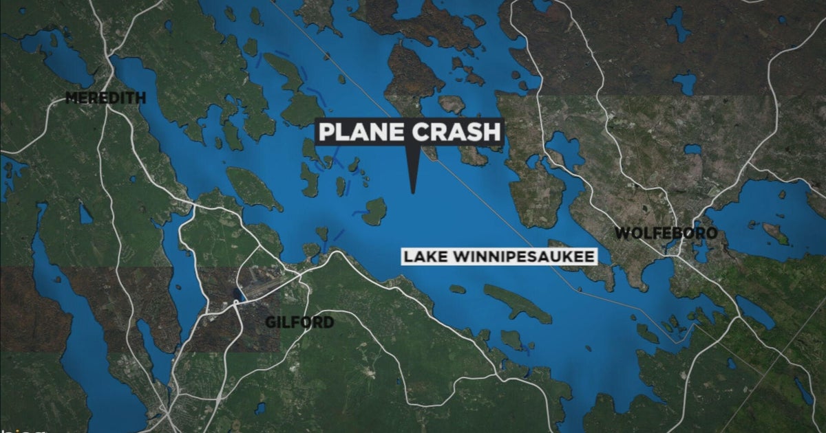 Pilot killed after plane crashes into Lake Winnipesaukee in New Hampshire Pilot killed after plane crashes into Lake Winnipesaukee in New Hampshire