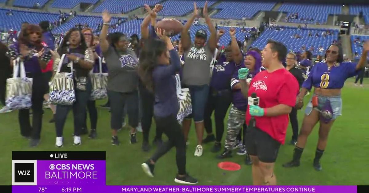 Women gather for night of football and Baltimore Ravens for 'A Purple  Evening' at M&T Bank Stadium - CBS Baltimore