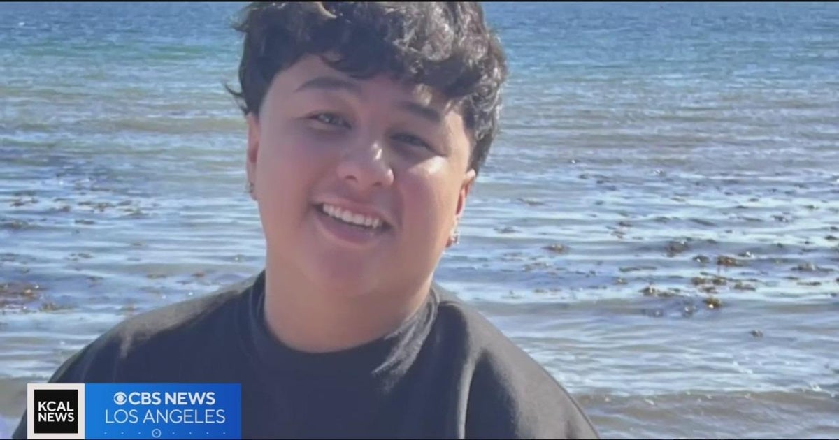 17yearold killed during shooting outside house party in San Pedro(00)