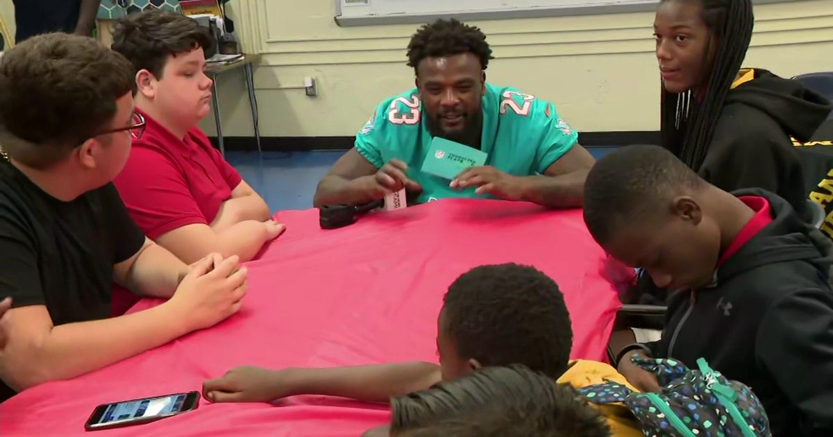 Miami Dolphins spread information of acceptance, inclusivity all through stop by to regional university Miami Dolphins spread information of acceptance, inclusivity all through stop by to regional university