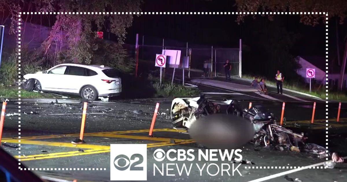 Not Guilty Plea In Alleged DWI Crash That Killed 2 On Long Island - CBS ...