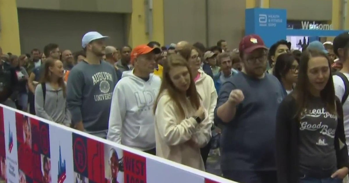 Chicago Marathon expo opens at Hilton Hotel CBS Chicago