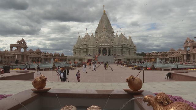 second-largest-hindu-temple-1.jpg 
