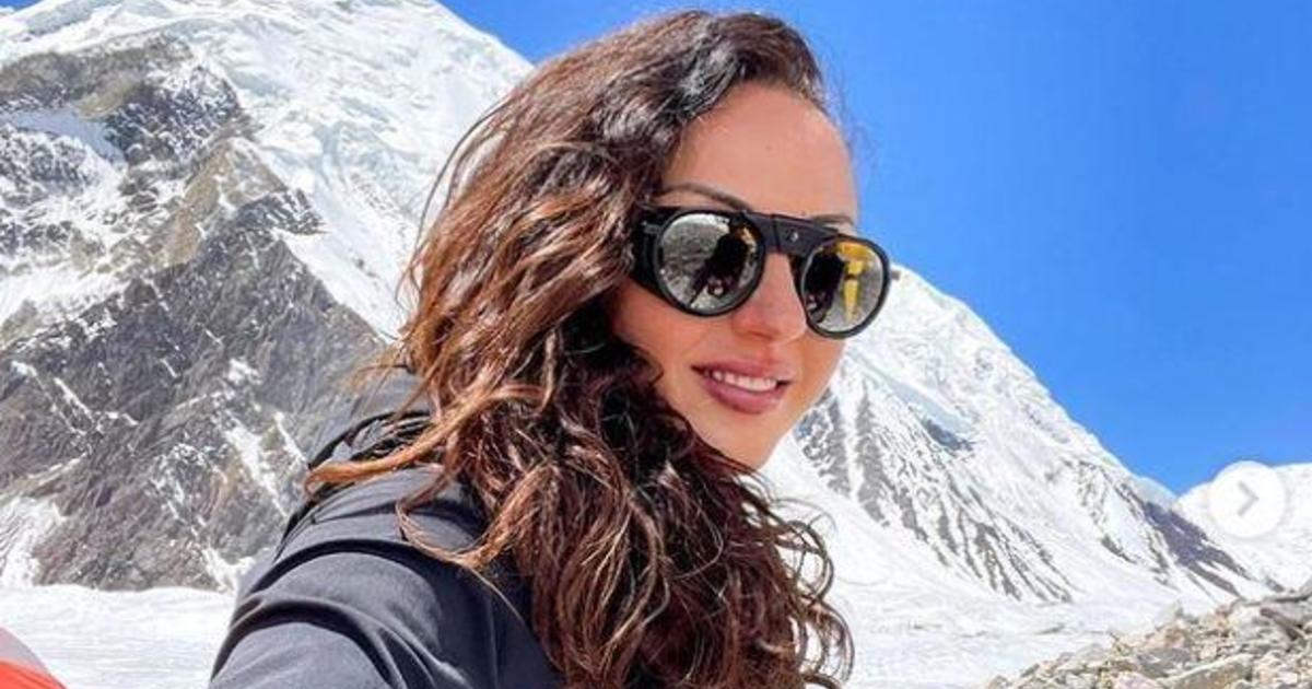 Amerikāņu alpīnists Anna Goto un viņas gids ir gājuši bojā, un divi ir pazuduši bezvēsts pēc tam, kad lavīnas skāra Tibetas kalnu