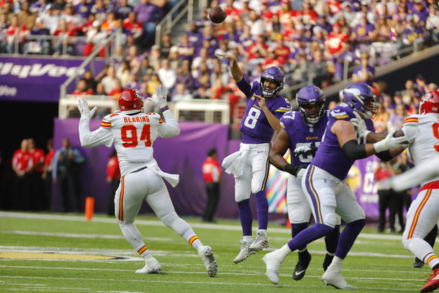 Chiefs win 27-20 over Vikings; Taylor Swift skips game