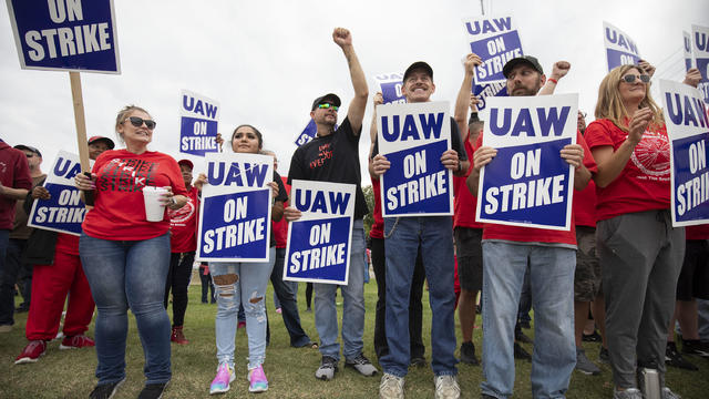 UAW Expands Strike Against GM And Ford 