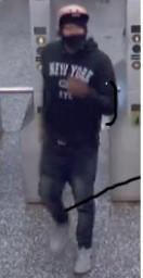 armed-robbery-suspect-2nd-angle.jpg