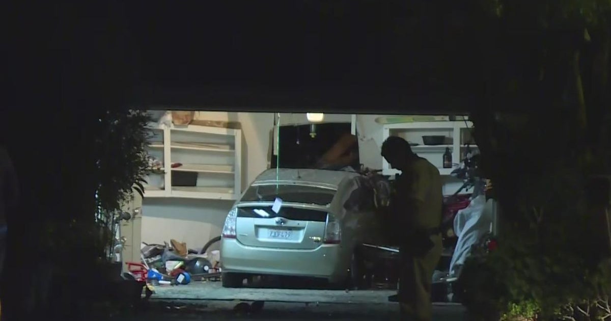Driver suspected of DUI after crashing into garage of Northern California home