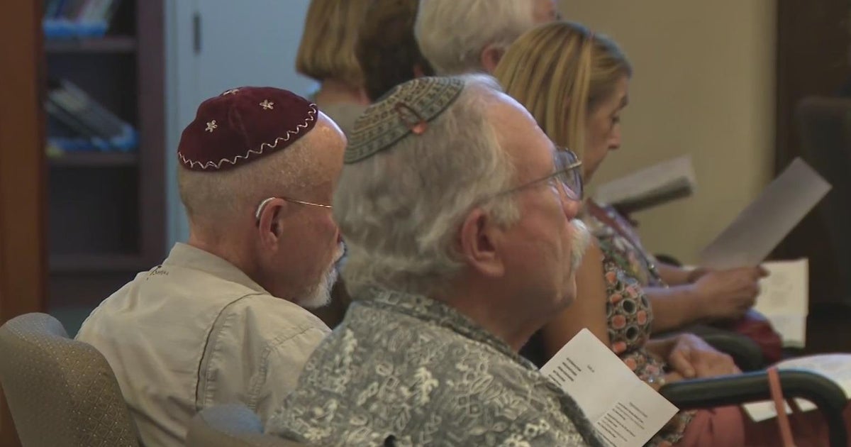 Napa community holds vigil in solidarity with Israel